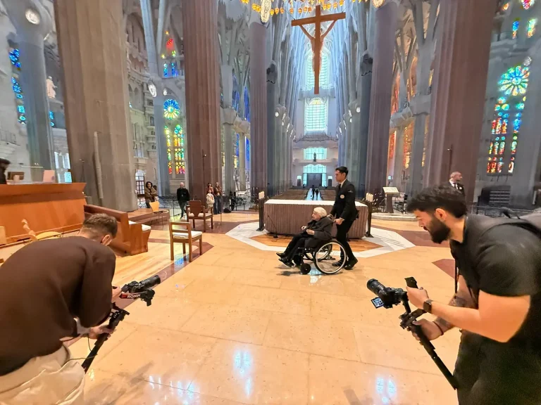 Testimonials (Sagrada Família)